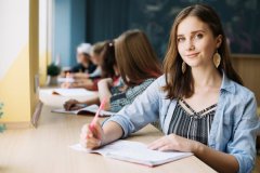 <b>怎样提高物理考试成绩_高中物理如何学?</b>